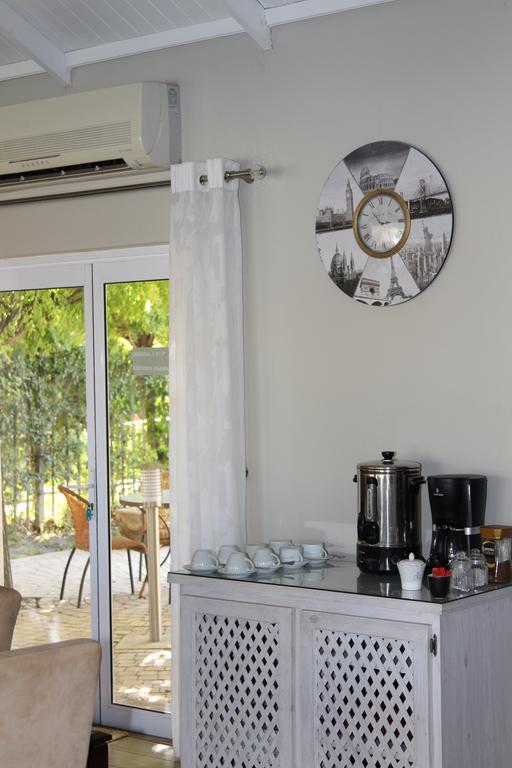Indigo Moon Guesthouse Lichtenburg Exterior foto